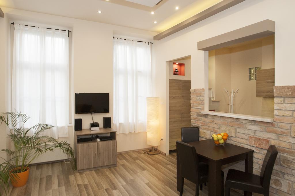 Dominique Apartment Budapest Ngoại thất bức ảnh