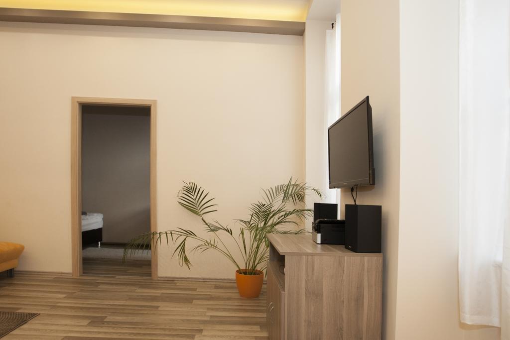 Dominique Apartment Budapest Ngoại thất bức ảnh