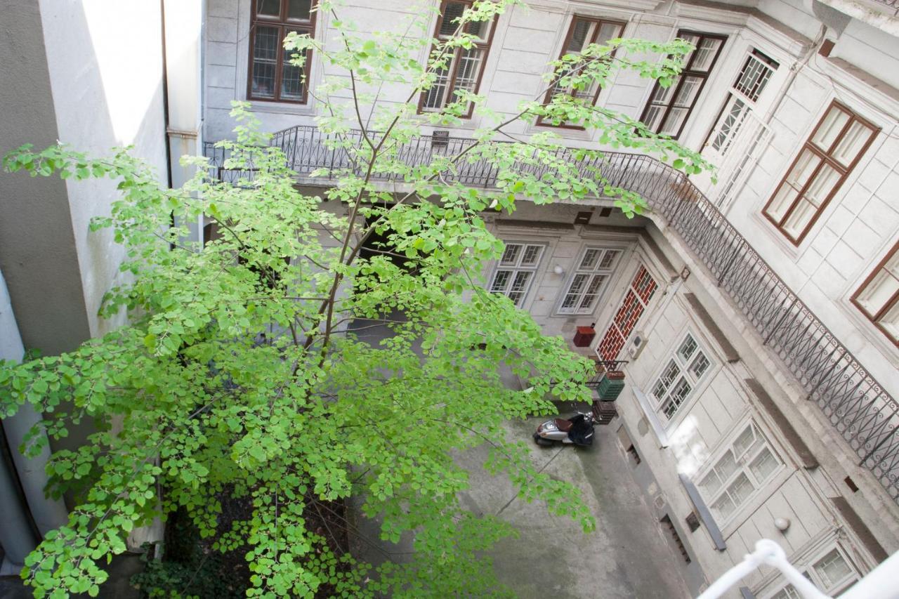 Dominique Apartment Budapest Ngoại thất bức ảnh